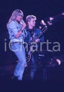 Fotografia d epoca originale 1986 VERONA Samantha FOX canta Touch Me al FESTIVALBAR 35mm VINTAGE SLIDE 3 1