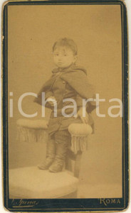 Fotografia d epoca originale 1870 ca ROMA Ritratto di bambina con la mantella Foto Vincenzo SPINA CDV 1