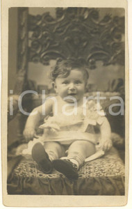 Fotografia d epoca originale 1915 ca MILANO Bambino in poltrona  Ritratto Foto SEMPIONE di G. PEROSA 7x12 1