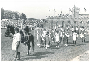 Fotografia d epoca originale 1978 PALIO DI LEGNANO Sfilata storica  Bambini   Foto 30x23 cm 1