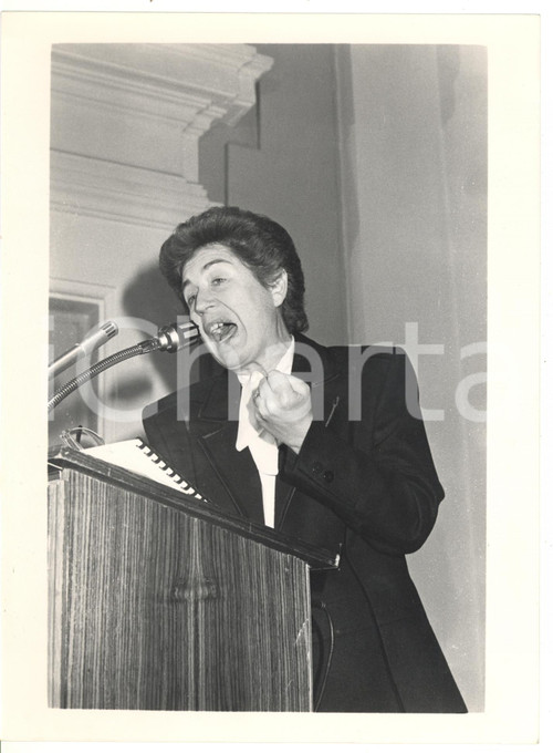 1990 ca POLITICA - DC Rosa Russo IERVOLINO al banco degli oratori *Foto 18x24 cm