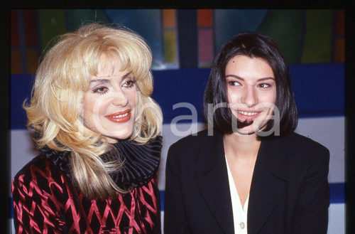 35mm vintage slide* 1994 Festival SANREMO Donatella RETTORE e Laura PAUSINI (3)