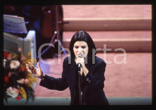 35mm vintage slide* 1994 Festival SANREMO Laura PAUSINI canta " Strani Amori"(7)