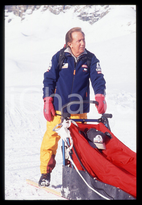 35mm vintage slide* 2001 CERVINIA Mike BONGIORNO prepara spedizione Polo Nord 4