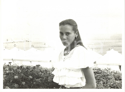 1982 RAI CINEMA - Ritratto di Barbara DE ROSSI sul lungomare *Foto 24x18