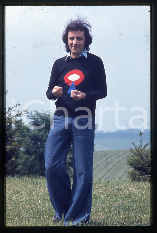 35mm vintage slide* 1970ca COSTUME Toni SANTAGATA Ritratto dell'artista (2)