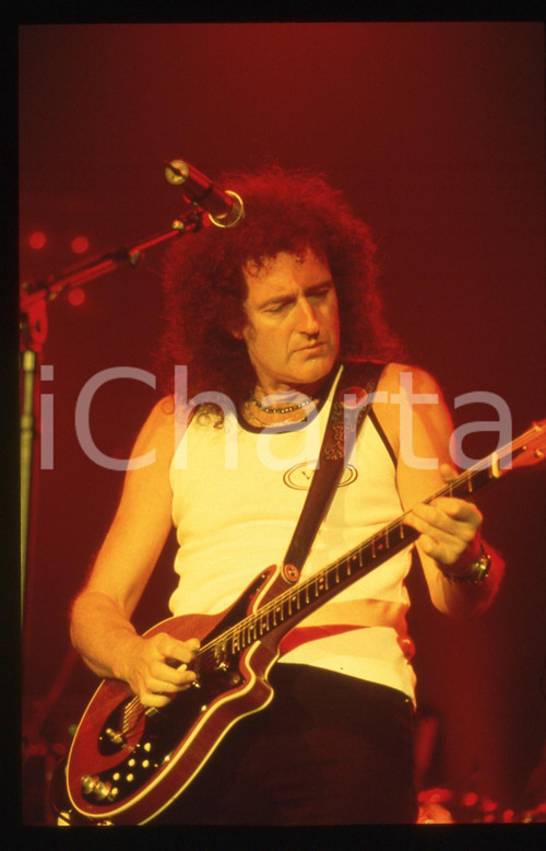 35mm vintage slide* 1990ca MUSICA Brian MAY chitarrista QUEEN durante concerto
