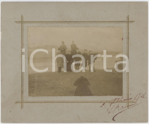 1901 CASTEL GANDOLFO (?) Ritratto di gruppo al lago - Foto 17x14 cm