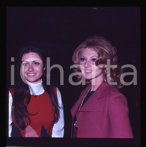 6X6cm NEGATIVO ORIGINALE *1970ca ITALIA COSTUME Sylva KOSCINA Gigliola CINQUETTI