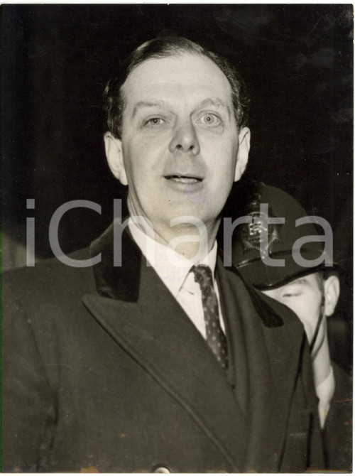 1957 LONDON WESTMINSTER - Oliver POOLE deputy chairman of the Conservative Party
