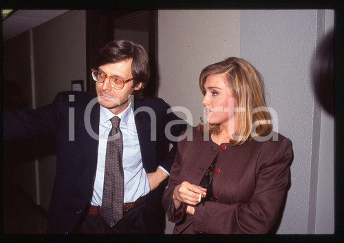 35mm vintage slide* 1995 ca COSTUME Vittorio SGARBI e Paola BARALE Ritratto 3