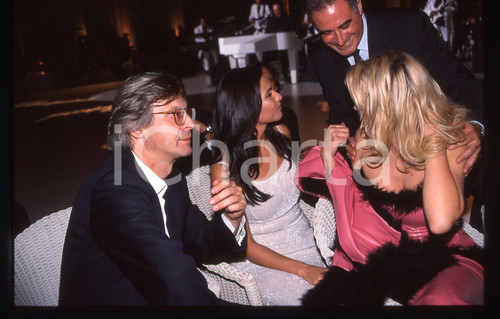 35mm vintage slide* 1995ca COSTUME Vittorio SGARBI e Ramona BADESCU paparazzato 