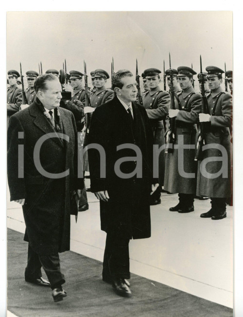 1963 BELGRADO Adolfo LOPEZ MATEOS e Josip Broz TITO durante rivista militare