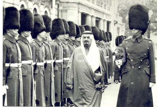 1970 ca LONDON Visit of Prince bin Abdul-Aziz al Saud defence minister - Photo