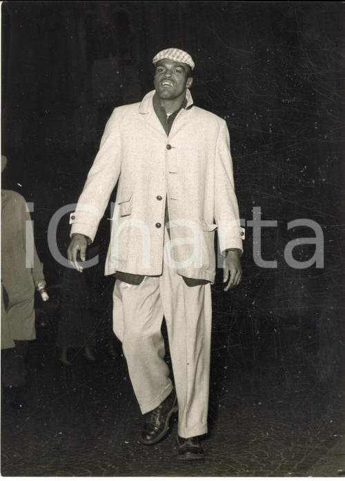 1957 MILANO BOXE Arrivo del pugile Charles TOMBSTONE SMITH - Foto 13x18 cm