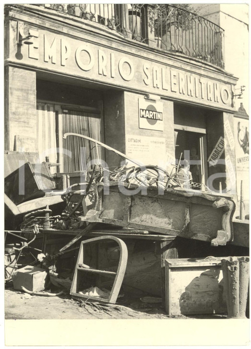 1954 SALERNO ALLUVIONE Emporio Salernitano sommerso dalle macerie - Foto 13x18