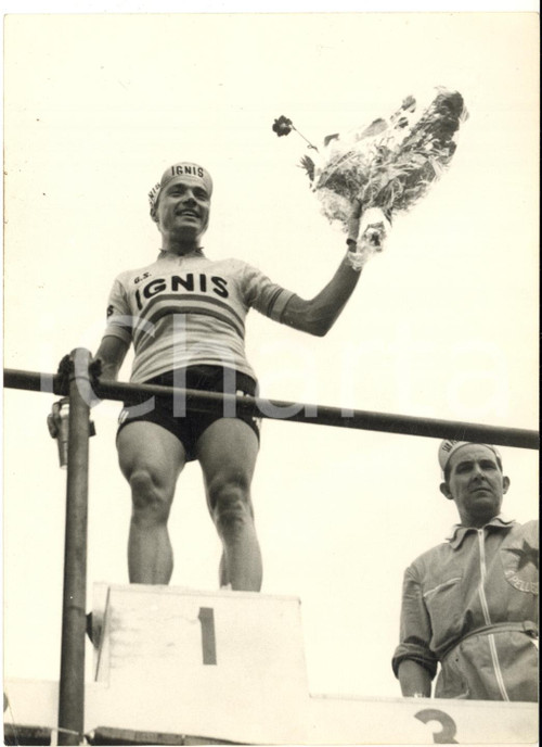 1957 FERRARA CICLISMO GIRO D'ITALIA Miguel POBLET vincitore 3^ tappa *Foto 13x18