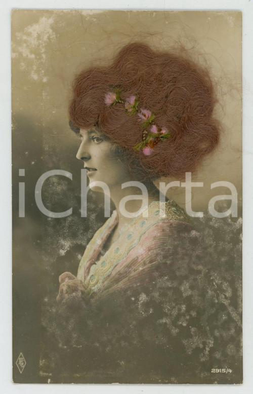 1920 ca REAL HAIR old postcard - Woman wearing a floral hair decoration - FP NV Cartolina postale d'epoca, con inserti reali, scritta ma non viaggiata.CONDIZIONI: VERY POOR (estese macchie e aloni al recto)FORMATO: 9x14 cm    originale e autentica 1
