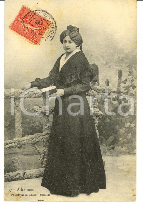 Cartolina originale da collezione 1906 ARLES F COSTUMES PROVENCE Femme arlesienne FP VG 1