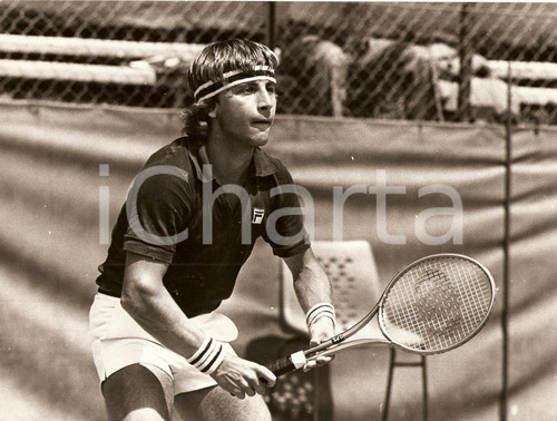 Fotografia d epoca originale 1980 ca ITALIA Tennis Luca BOTTAZZI durante incontro Sponsor FILA Fotografia 1