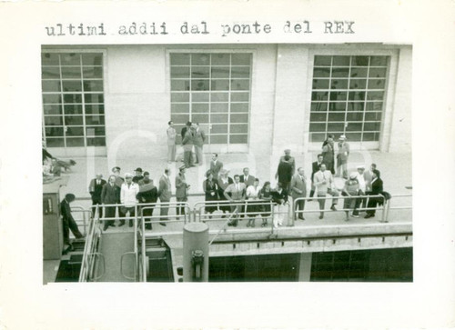 Fotografia d epoca originale 1937 NAPOLI Saluti da ponte transatlantico REX per NEW YORK Fotografia cm 11 x 8 1