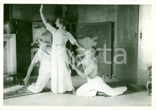 Fotografia d epoca originale 1933 PARIS ComÃ©die FranÃ§aise CÃ©cile SOREL si allena per debutto al Music Hall 1