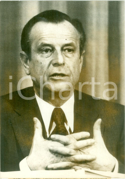 Fotografia d epoca originale 1975 PARIS Jean LECANUET interviene sulla riforma del divorzio Fotografia 1