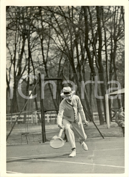 Fotografia d epoca originale 1934 PARIGI F Parco PRE  CATELAN Gustavo V SVEZIA gioca a tennis Fotografia 1
