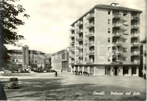 Cartolina originale da collezione 1955 ca CANELLI AT Veduta PIAZZA  Palazzo del Sole Cartolina animata FG NV 1