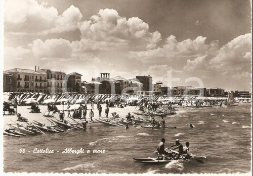 1955 CATTOLICA (RN) Riviera con alberghi e mare *Cartolina FG VG