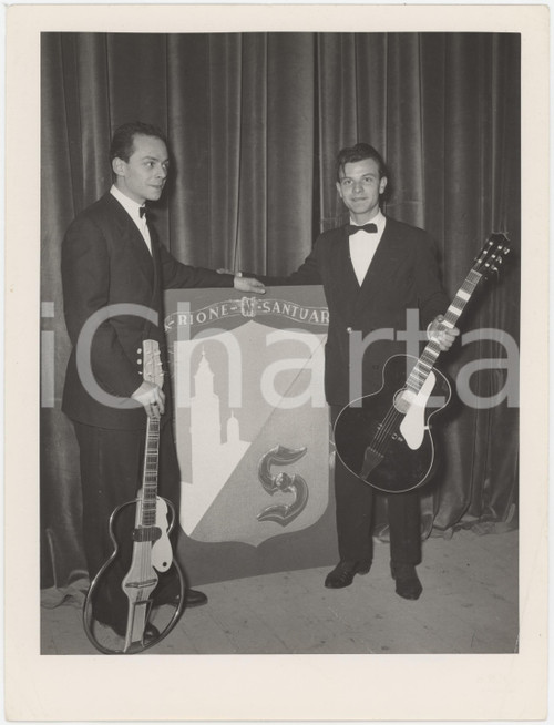 1950 ca SARONNO (VA) Musicisti al RIONE SANTUARIO - Foto 18x24 cm
