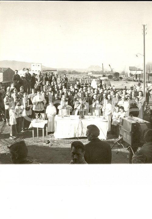 1959 FREJUS Messe en plein air après la catastrophe du barrage MALPASSET *Photo