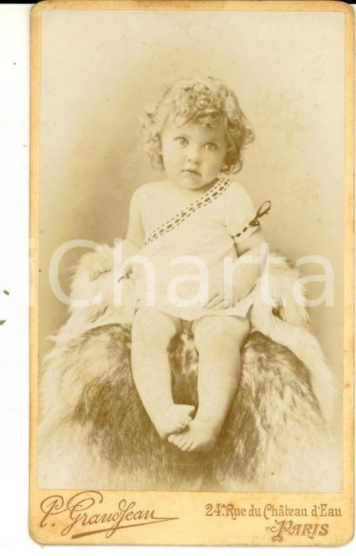 1880 ca PARIS (F) Ritratto di bambina in abito bianco *Foto GRANDJEAN CDV