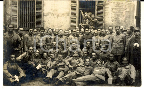1915 ca WW1 ZONA DI GUERRA Battaglione presso quartier generale *Foto cartolina