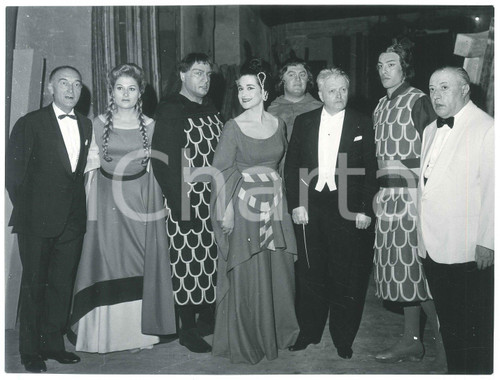 1975 ca ITALIA - Opera lirica - Compagnia di cantanti - Foto 24x18 cm