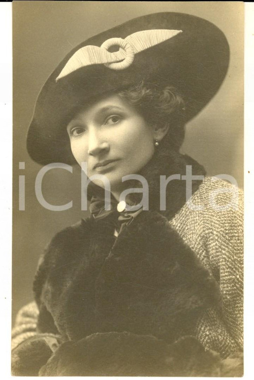 1916 MILANO Ritratto di Rosetta ZANCHI con cappello decorato - Foto FIORINI FP