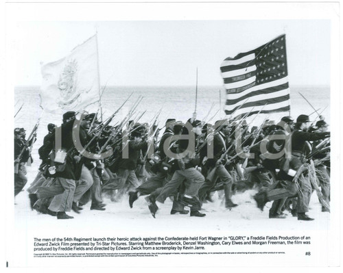 1989 CINEMA - GLORY L'assalto a Fort Wagner del 54Â° Reggimento - Foto 25x20 cm Fotografia di agenzia.  FAIR/discreto piegatura all'angolo superiore destro FORMATO: 25x20 cm originale e autentica 1