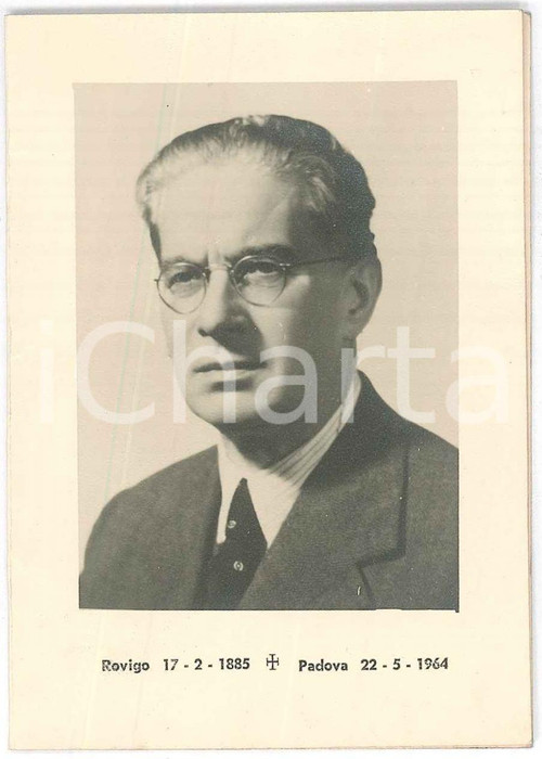 1965 PADOVA In memoria del Senatore Umberto MERLIN Santino ILLUSTRATO 7x10 cm Santino illustrato d'epoca.PAGINE: 4 facciate FAIR/discreto Lievi gualciture Formato: 7x10 originale e autentica 1