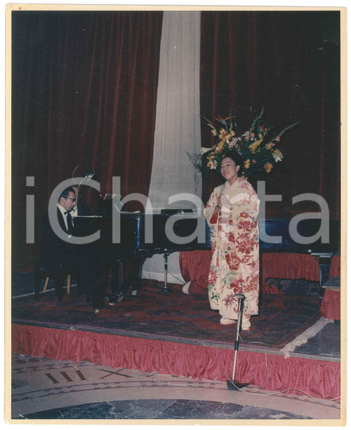 1975 ca SALSOMAGGIORE TERME Teatro - Soprano Chitose MATSUMOTO *Foto 20x25 (2)