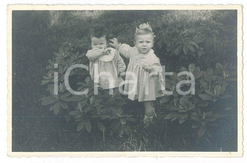 1940 ca VIGEVANO Ritratto di due bambini in giardino *Foto E. FAGGIONI 14x9 cm