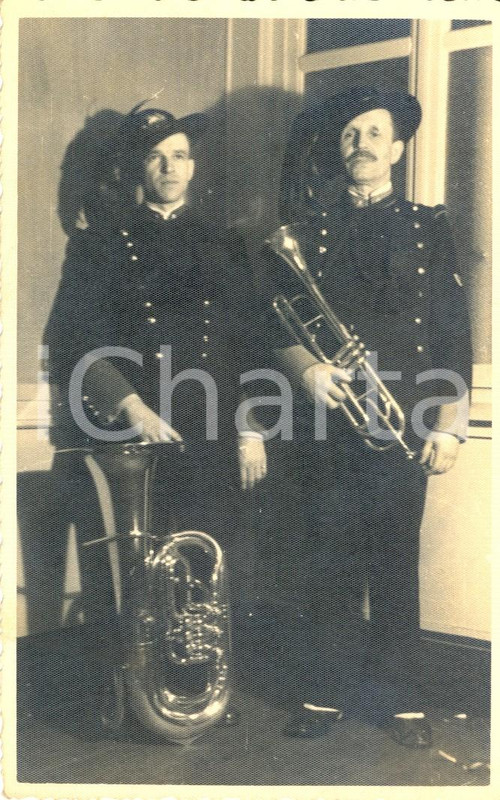 Fotografia d'epoca originale 1940 ca TORINO Coppia di BERSAGLIERI della fanfara *Foto OTTOLENGHI 1