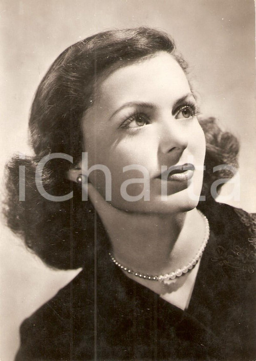 Cartolina originale da collezione 1950 ca Actress Rebecca WELLES - pearl necklace - Postcard 1
