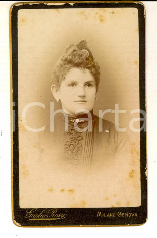 Fotografia d epoca originale 1890 ca GENOVA Ritratto di donna con abito ricamato Foto GIULIO ROSSI CDV 1