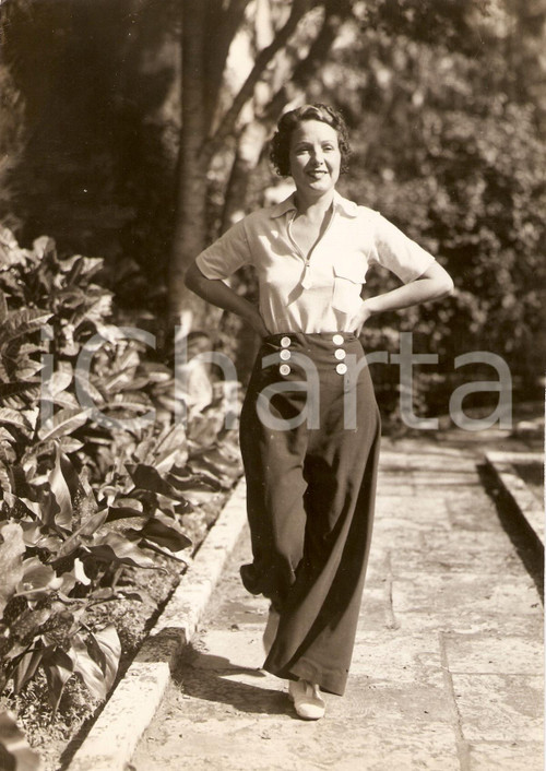 Fotografia d epoca originale 1930 ca PALM BEACH Norma TALMADGE wear beach pajamas on BREAKERS beach Photo 1