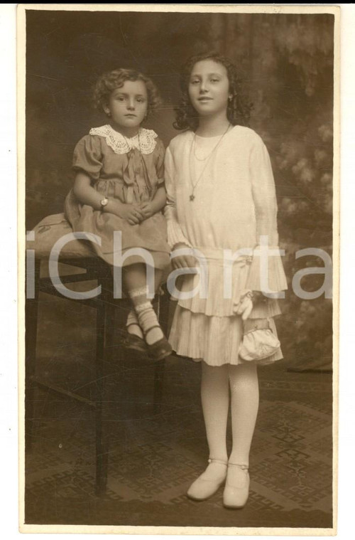 Fotografia d epoca originale 1930 ca MILANO Ritratto di due sorelle Foto cartolina GASLINI VINTAGE 1