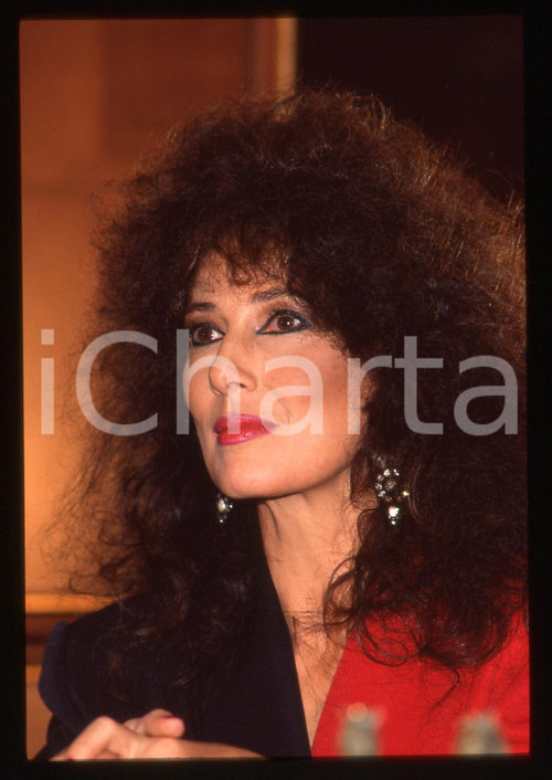 35mm vintage slide* 1991 MILANO TEATRO NAZIONALE Luisa KULIOK ai TELEGATTI (5)