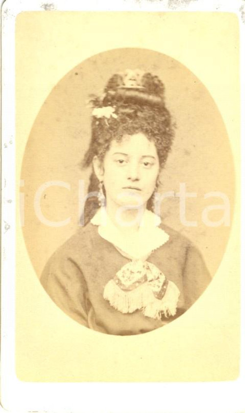 Fotografia d'epoca originale 1880 ca MILANO Ritratto di donna con ricca acconciatura *Fotografia Giulio ROSSI 1