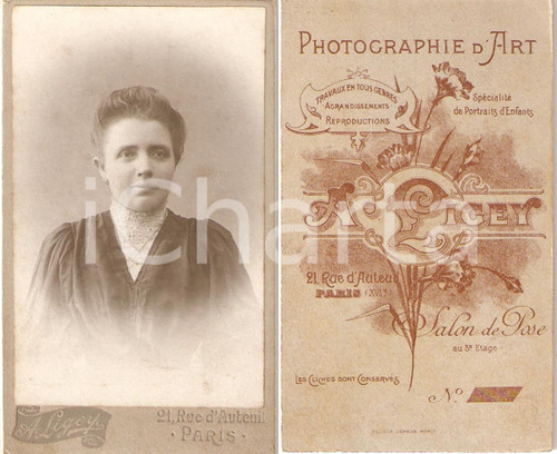 Fotografia d epoca originale 1900 ca PARIGI F Ritratto di donna con medaglione Fotografia LIGEY 1
