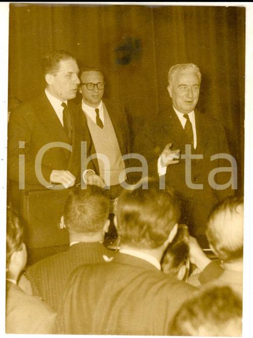 1961 Conférence d'EVIAN pour l'ALGERIE - Louis JOXE pendant son discours *Photo