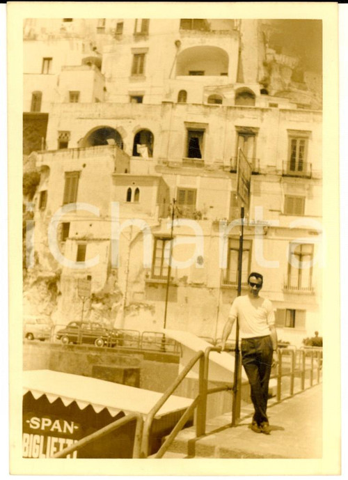Fotografia d epoca originale 1950 ca AREA DI NAPOLI Lungomare con biglietteria SPAN Navigazione Foto VINTAGE 1